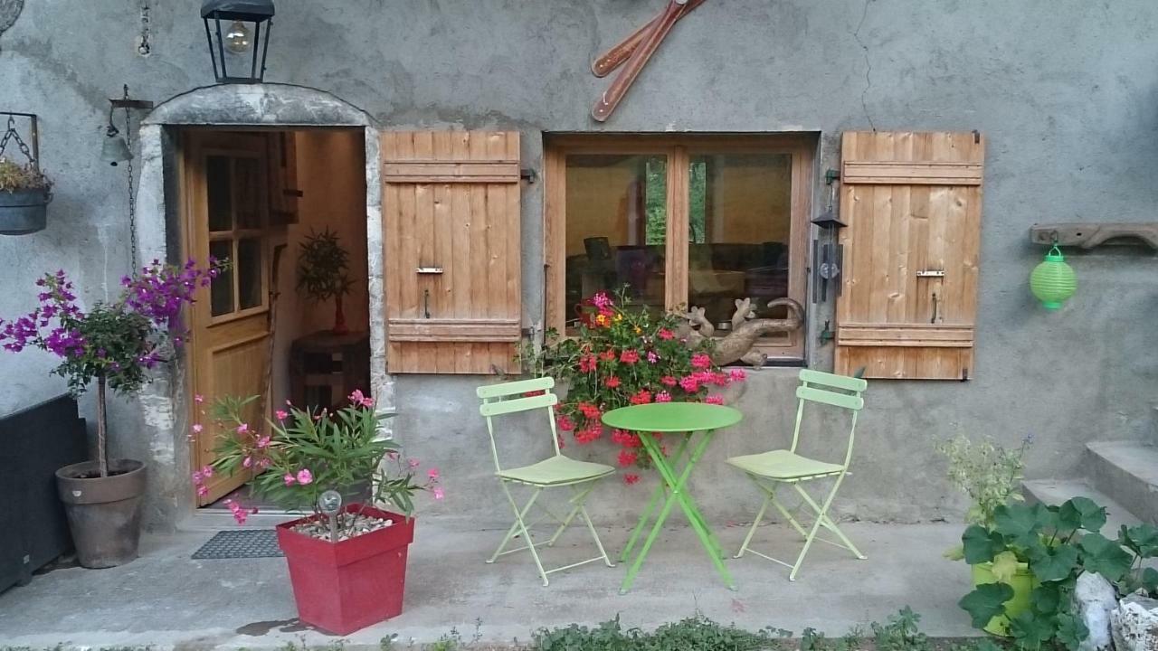 Ferme Familiale Chez Lili Villa Alex Ngoại thất bức ảnh