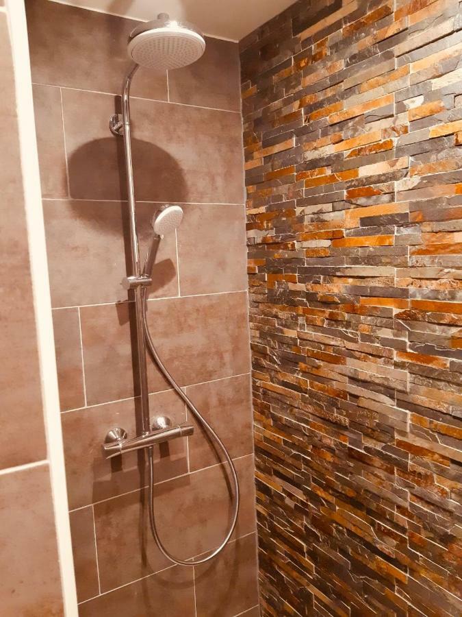 Ferme Familiale Chez Lili Villa Alex Ngoại thất bức ảnh