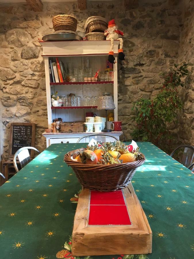 Ferme Familiale Chez Lili Villa Alex Ngoại thất bức ảnh