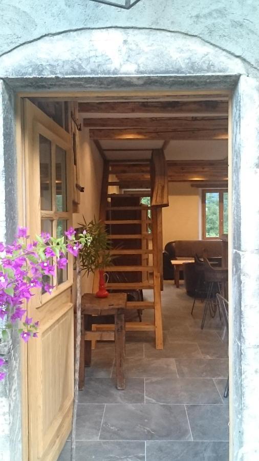 Ferme Familiale Chez Lili Villa Alex Ngoại thất bức ảnh